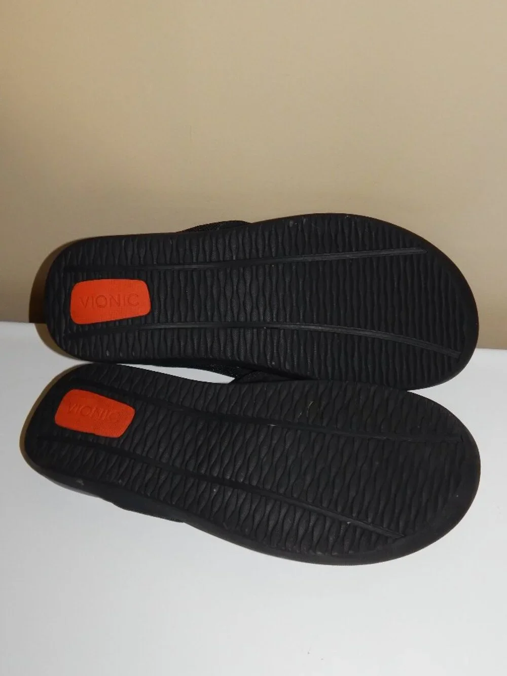 Vionic Comfort Flip Flop Sandals Black Men’s Size 8 / Women’s Size 9.5